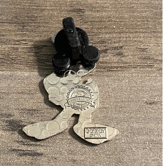 Disney Park Bundle with Pluto and Donald Duck Celebrate Everyday w/Mickey Ears - Picture 3 of 7